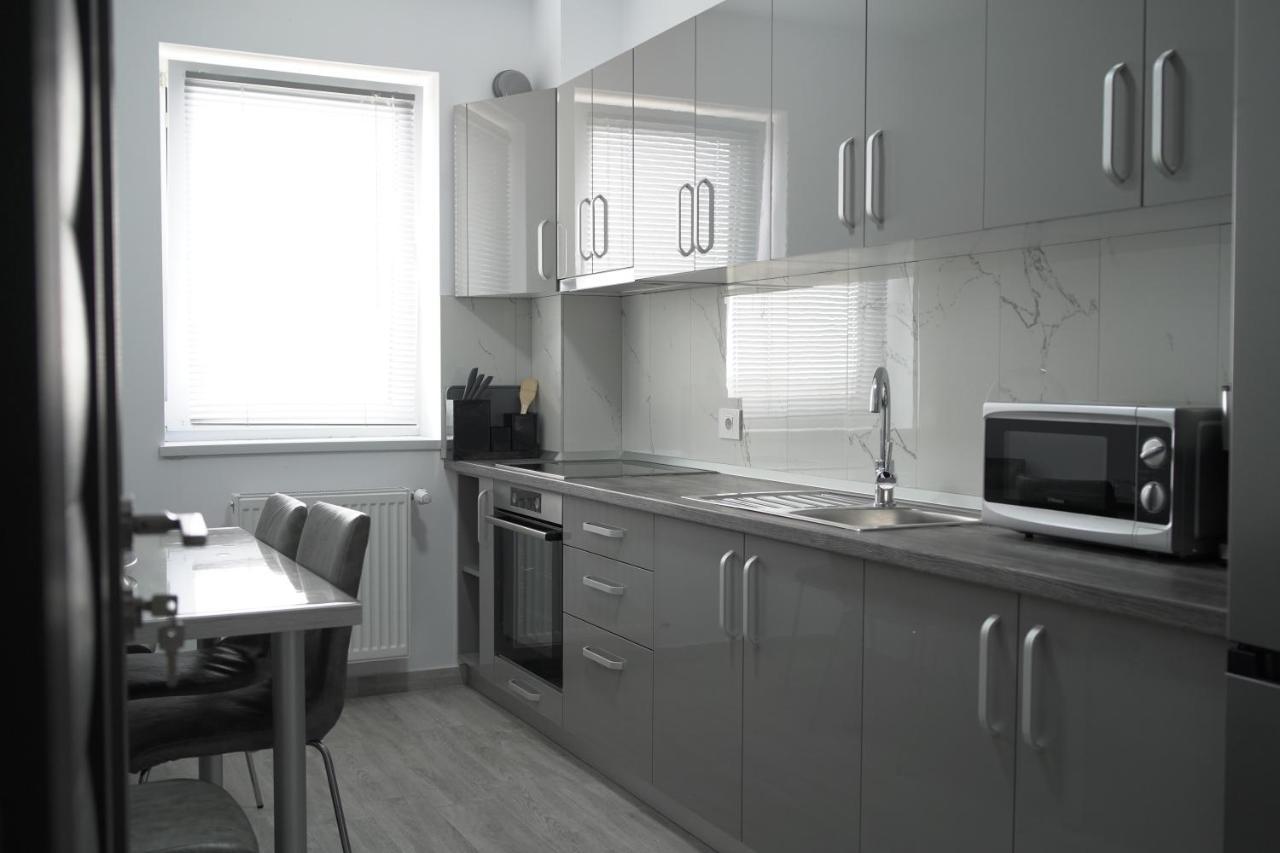Peace House Apartment ออราแด ภายนอก รูปภาพ