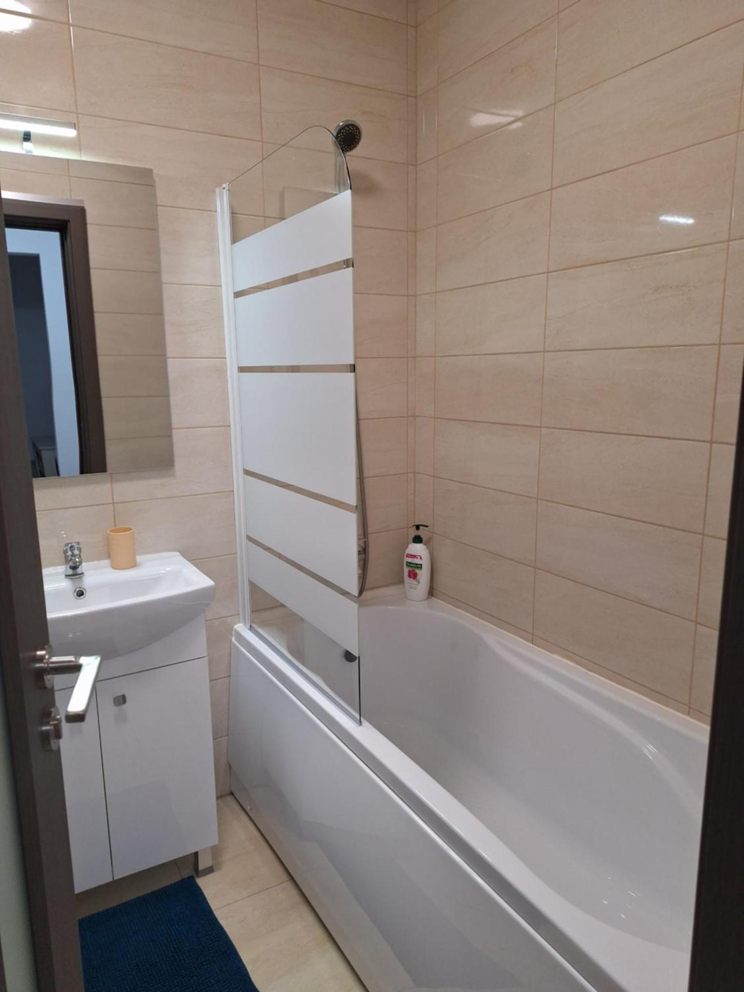 Peace House Apartment ออราแด ภายนอก รูปภาพ